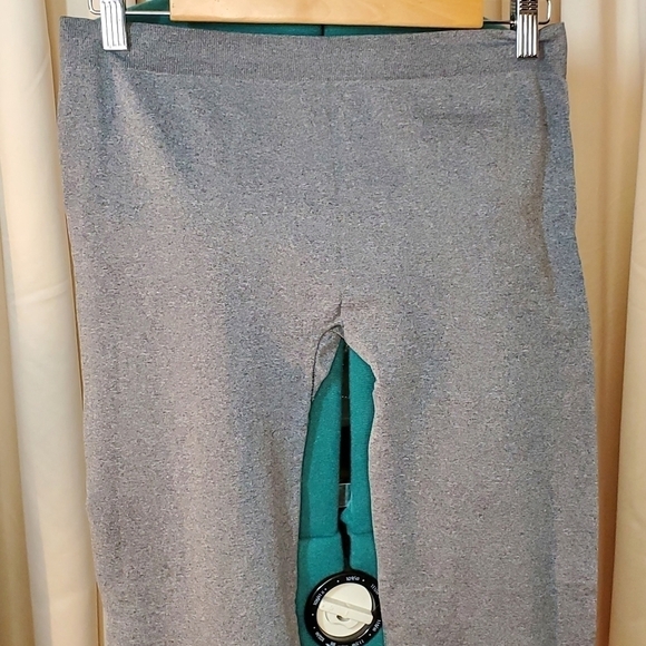 0183. NWOTs ~ Basic Stretch ~ Warming Layer ~ Tights - Picture 2 of 4